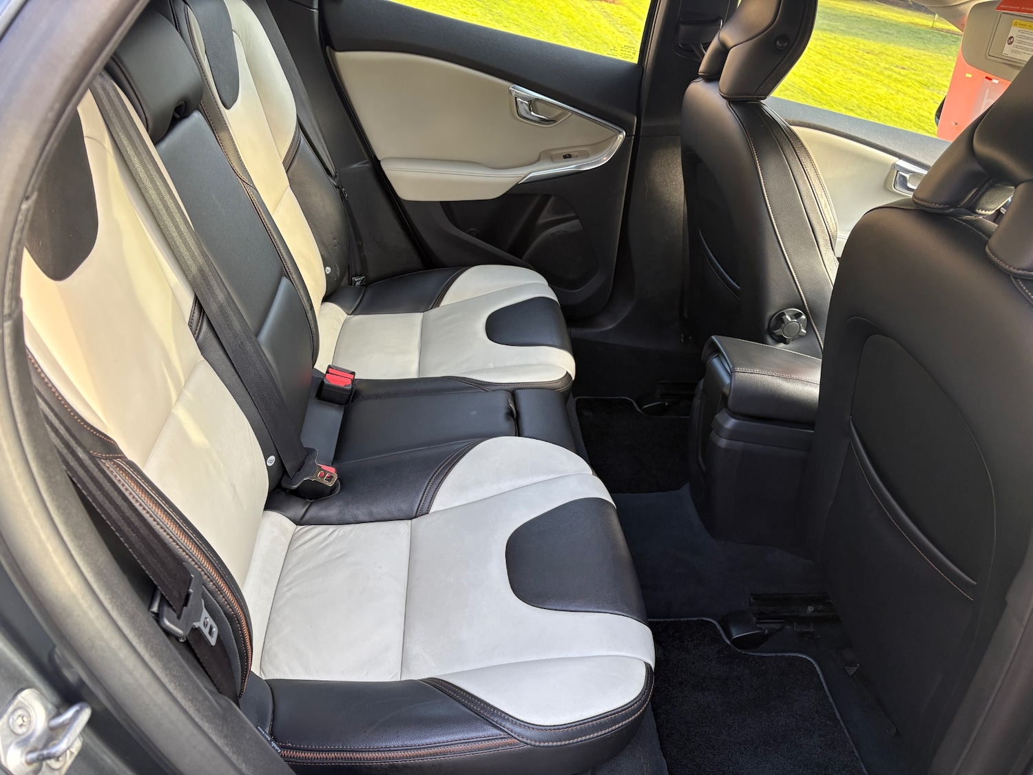 Used Volvo V40 2013 for sale - 77264174: Photo 17