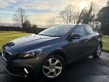 Used Volvo V40 2013 for sale - 77264174: Photo