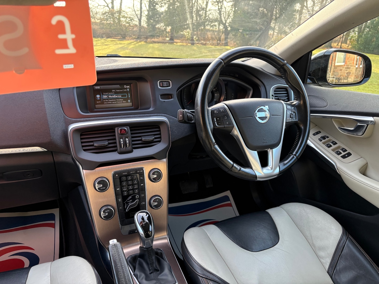 Used Volvo V40 2013 for sale - 77264174: Photo 21