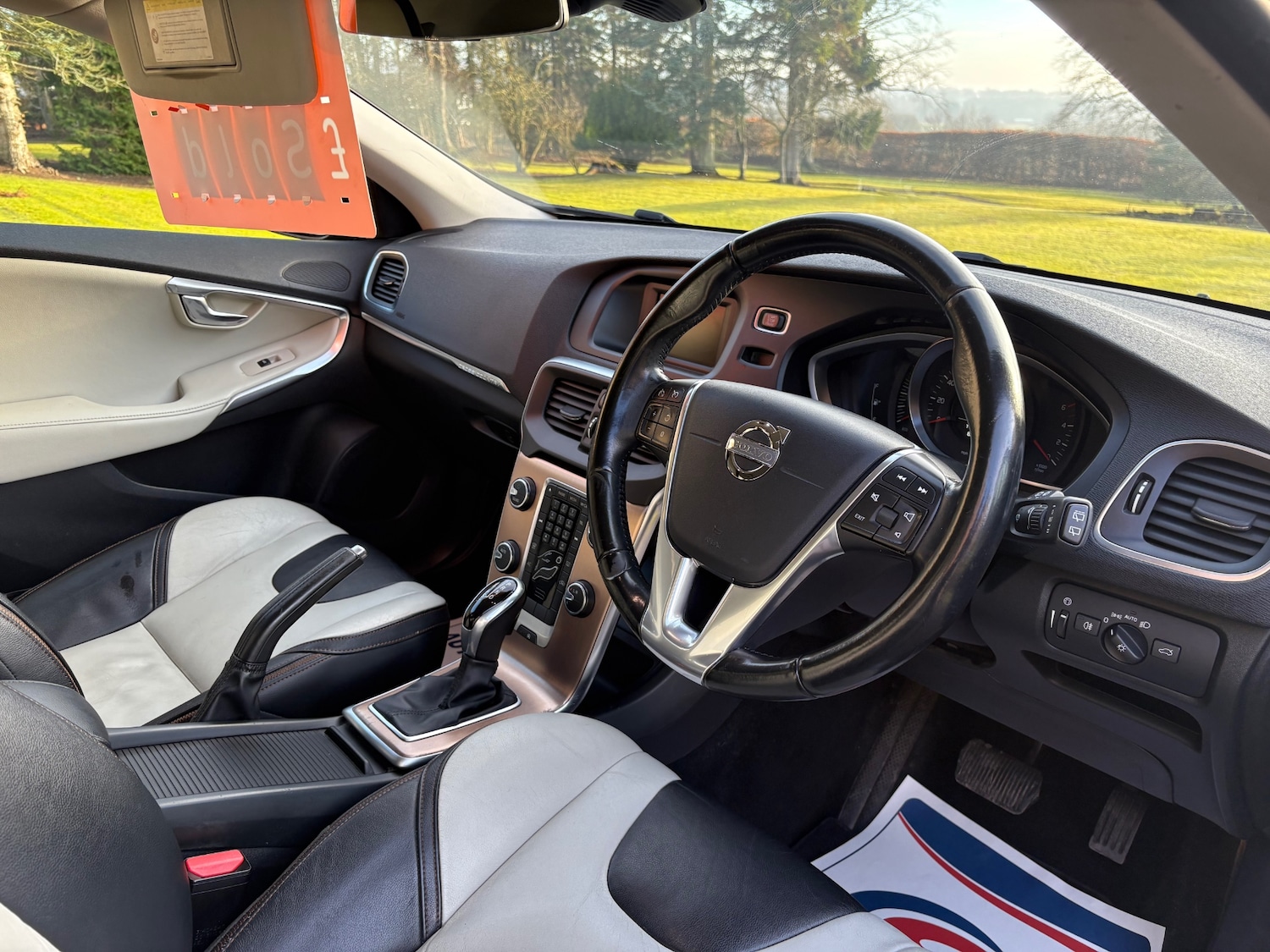 Used Volvo V40 2013 for sale - 77264174: Photo 25