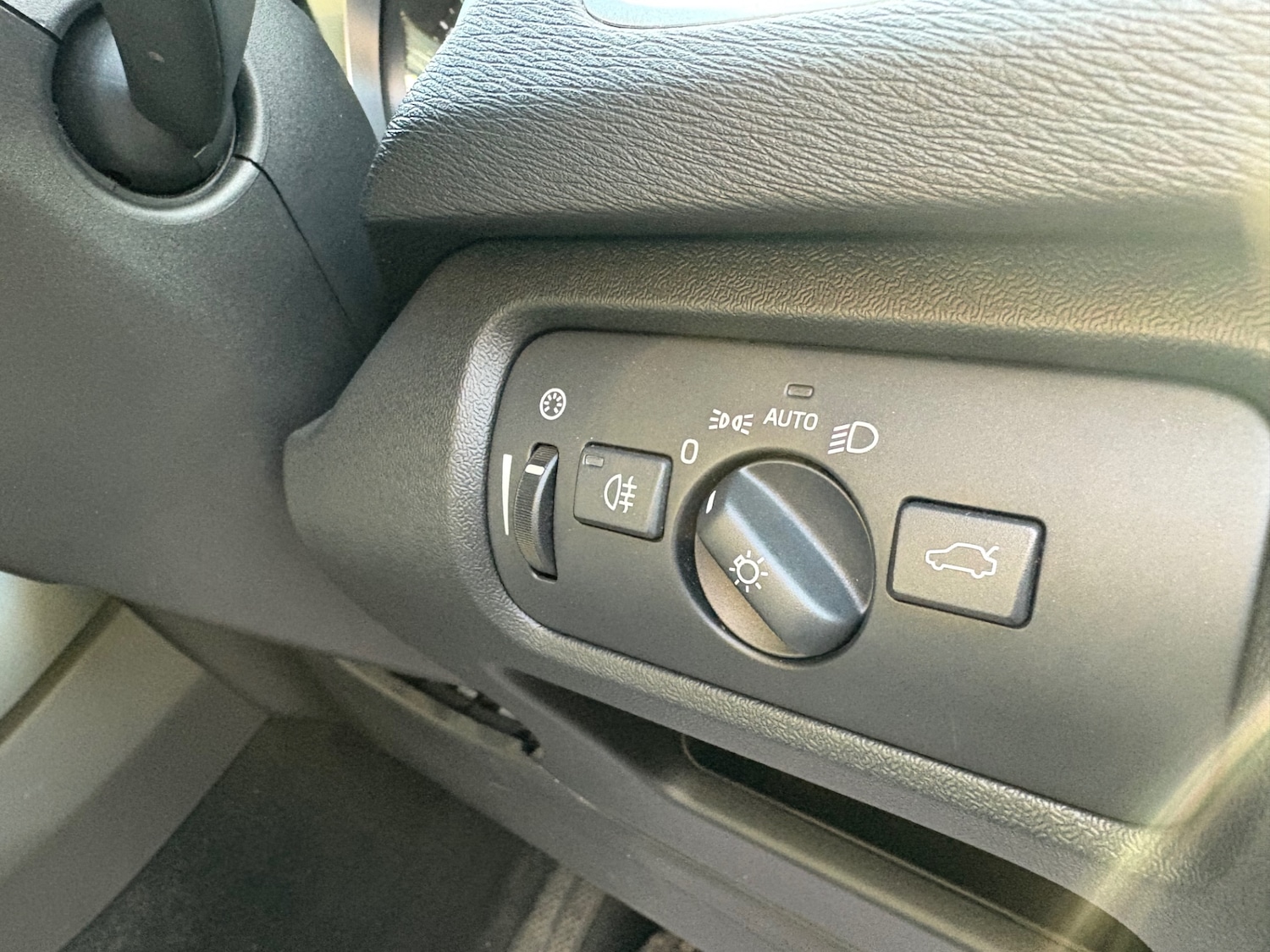 Used Volvo V40 2013 for sale - 77264174: Photo 26