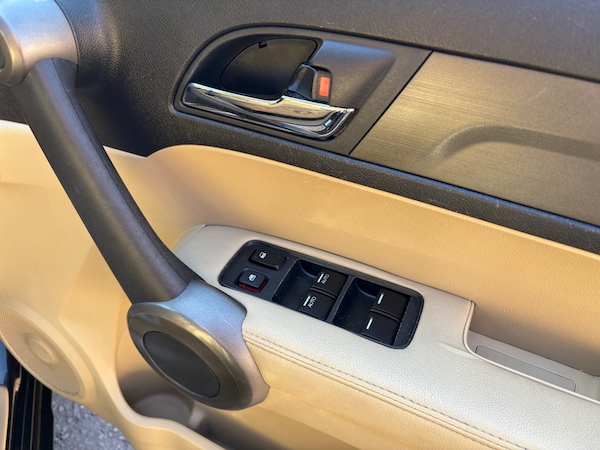 Used Honda CR-V 2010 for sale - 76299648: Photo 28