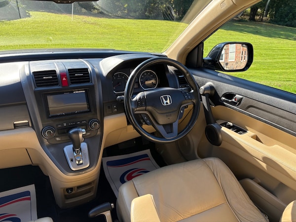 Used Honda CR-V 2010 for sale - 76299648: Photo 4