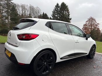 Used Renault Clio 2015 for sale - 76525876: Photo