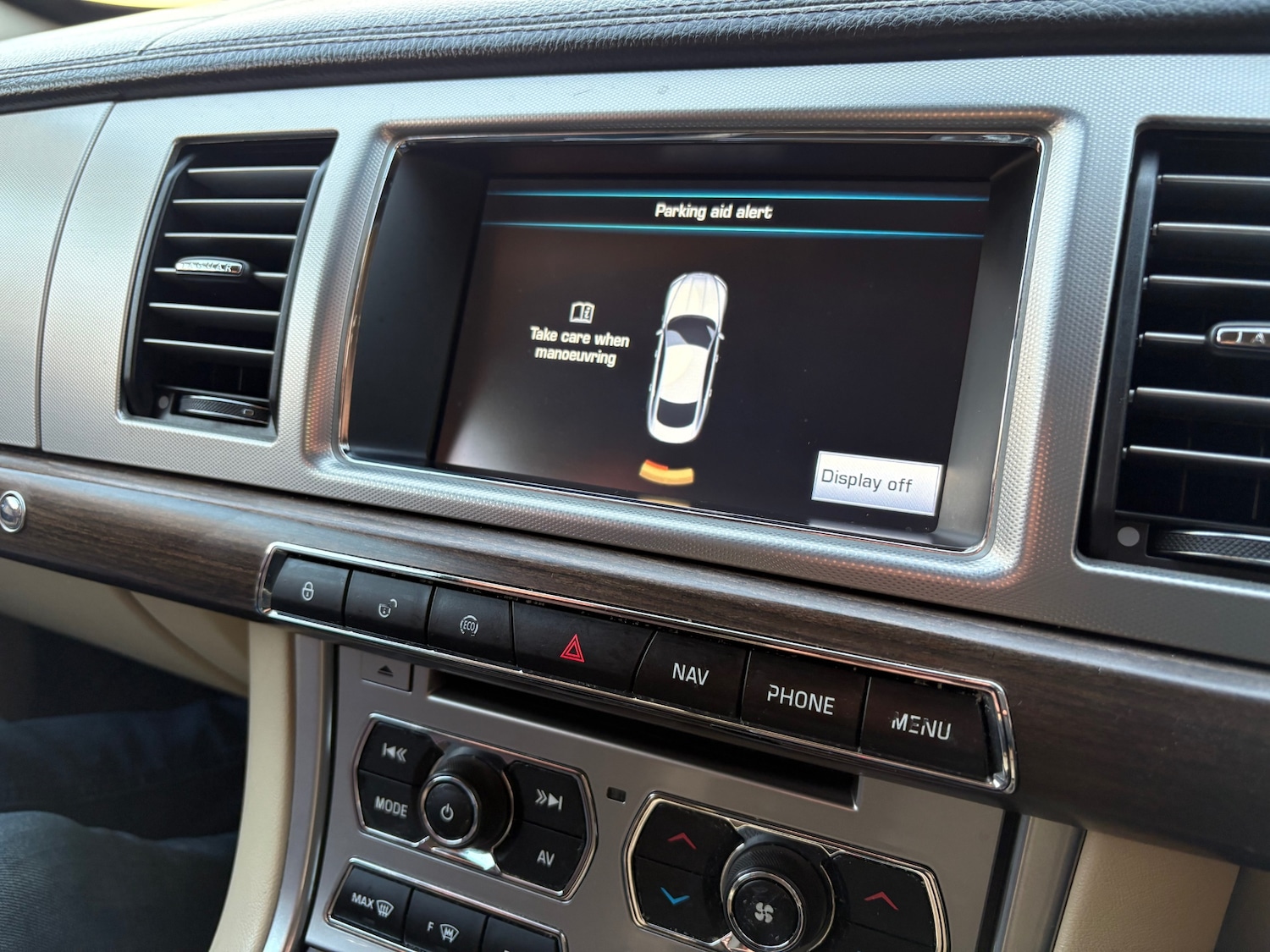 Used Jaguar XF 2011 for sale - 77261698: Photo 40