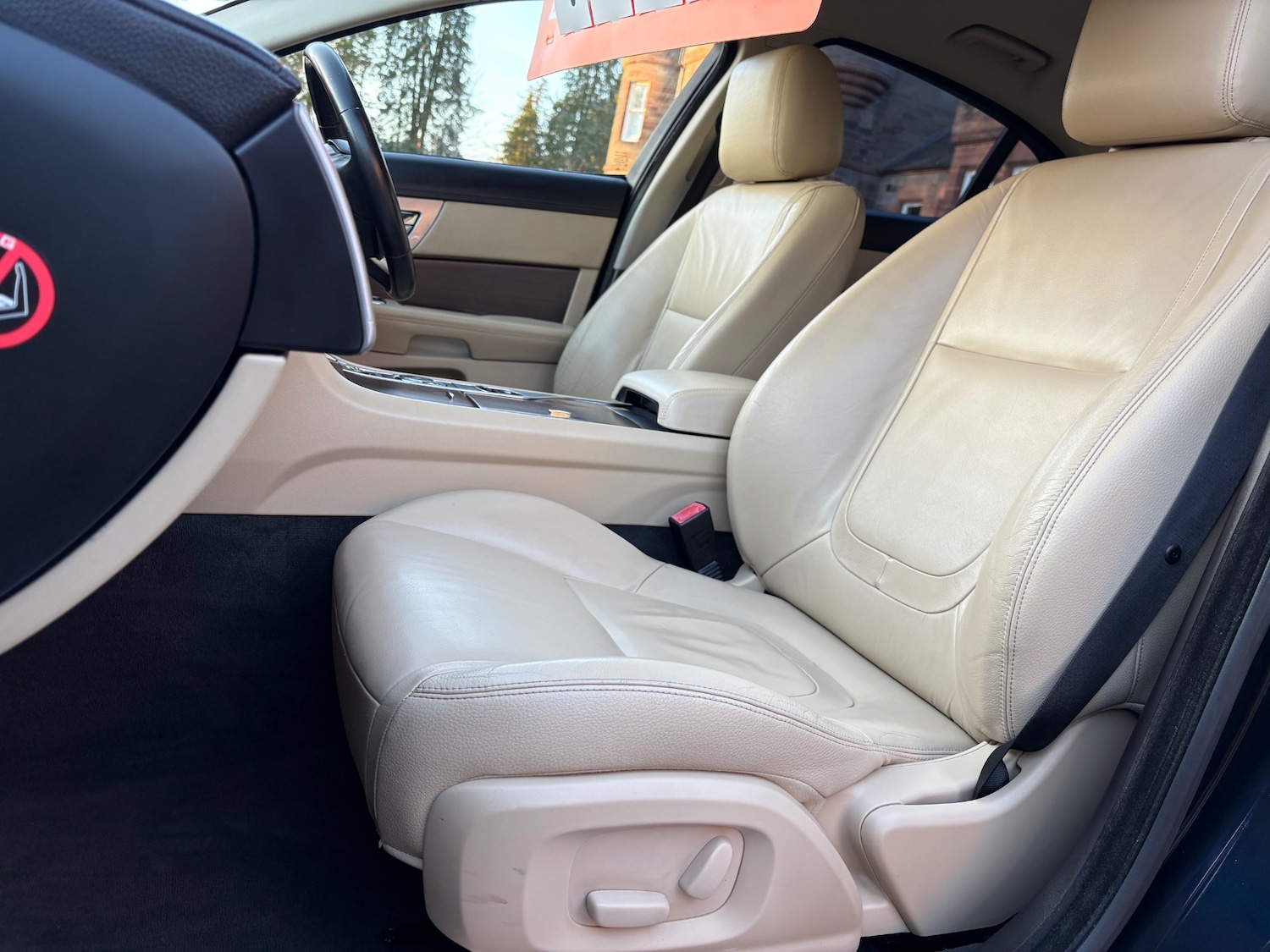 Used Jaguar XF 2011 for sale - 77261698: Photo 9