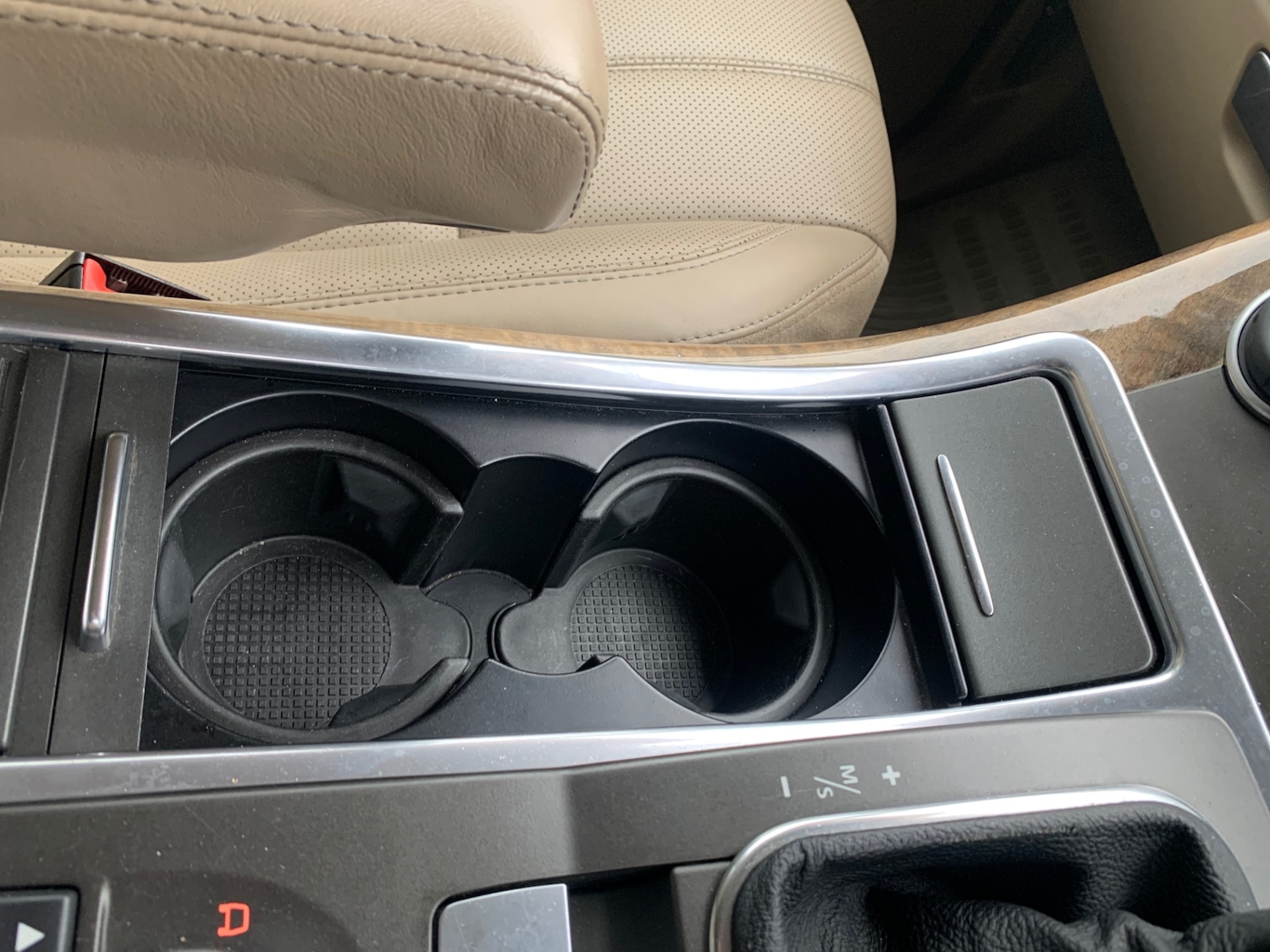 Used Land Rover Range Rover Sport 2010 for sale - 77916182: Photo 15