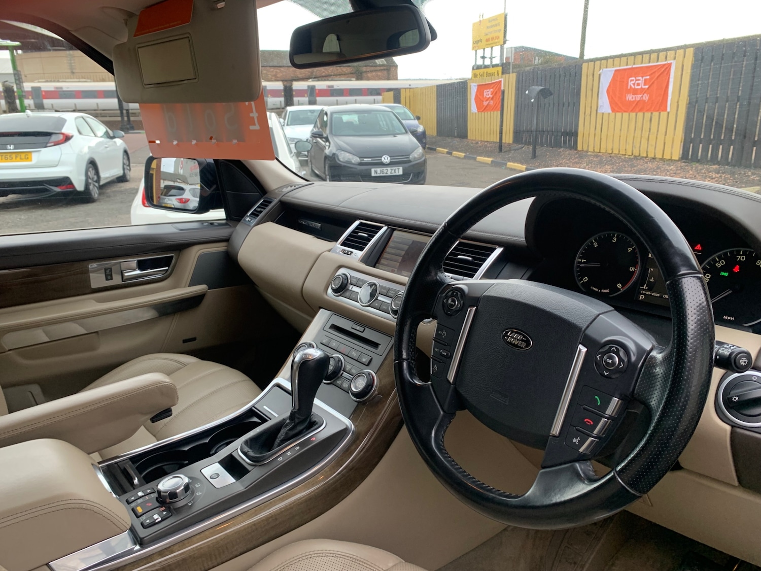 Used Land Rover Range Rover Sport 2010 for sale - 77916182: Photo 5