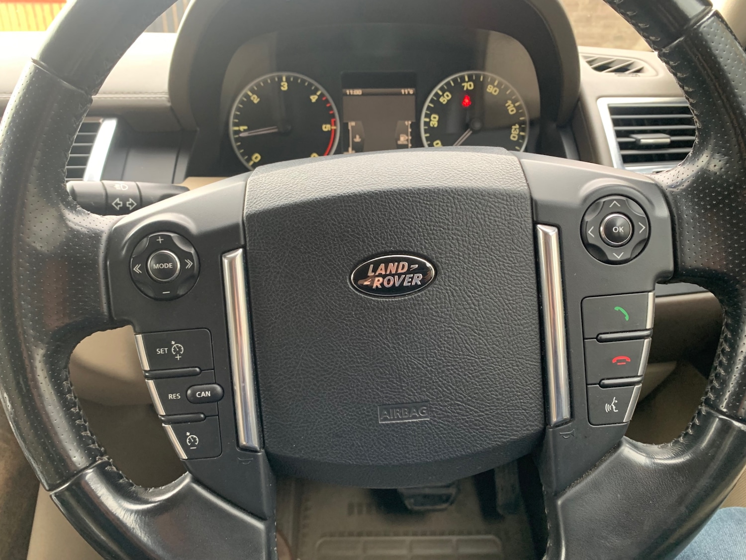 Used Land Rover Range Rover Sport 2010 for sale - 77916182: Photo 7