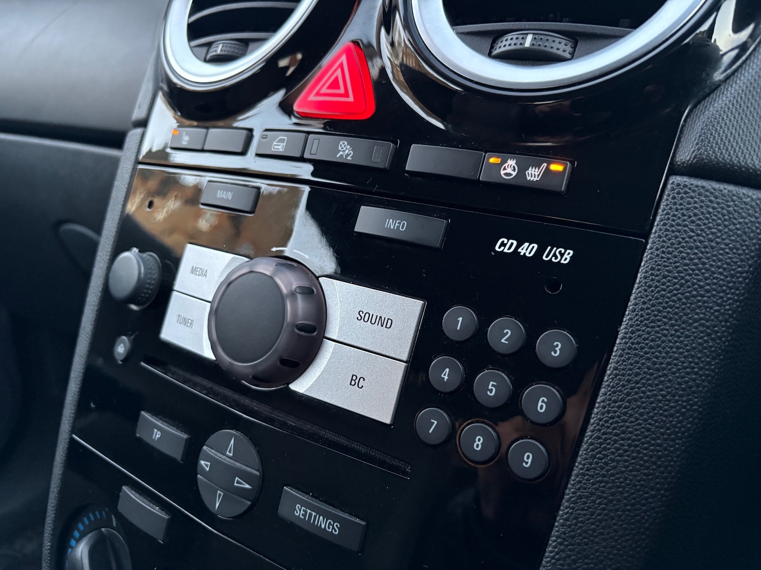 Used Vauxhall Corsa 2014 for sale - 77073435: Photo 14