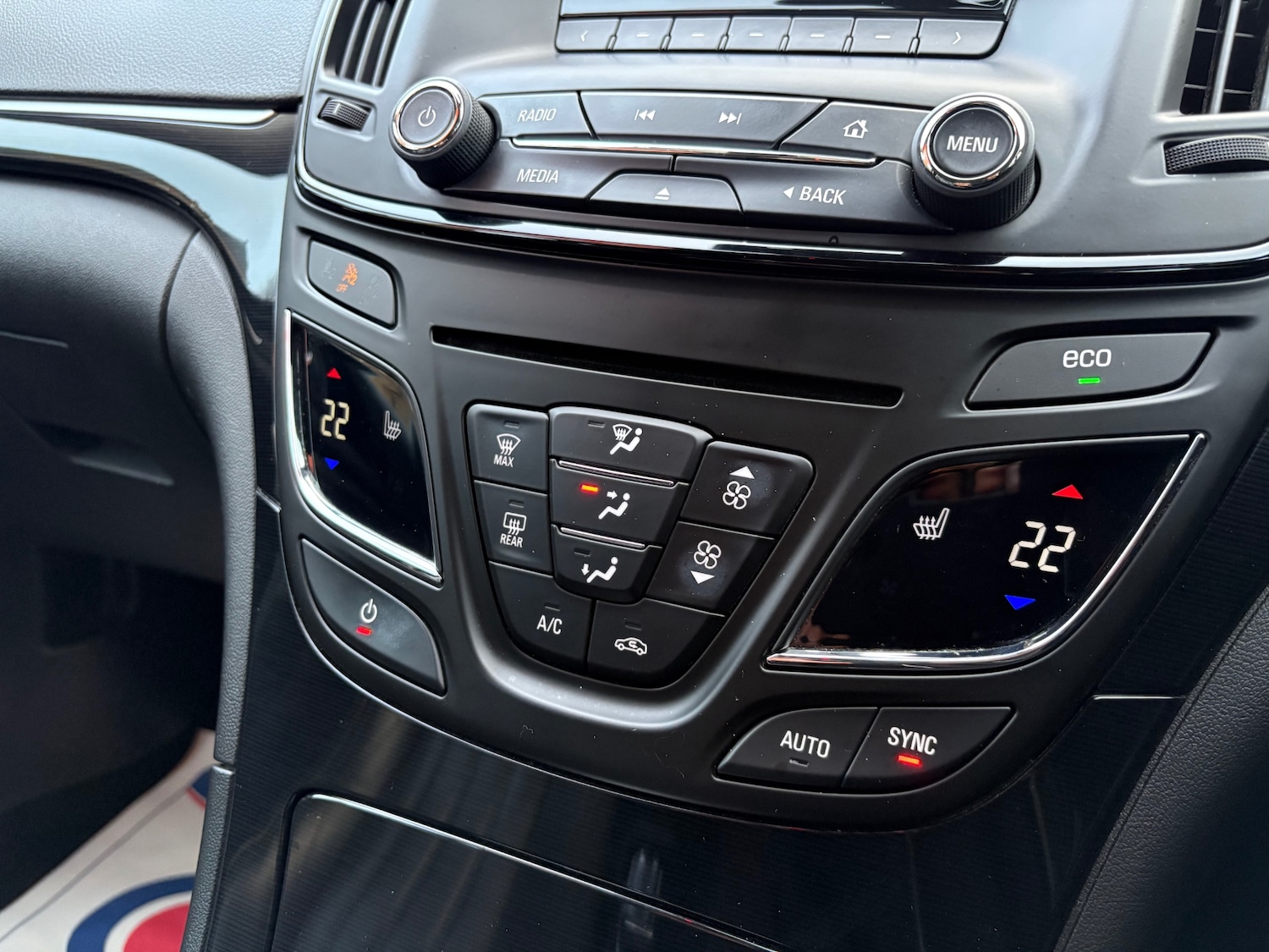 Used Vauxhall Insignia 2015 for sale - 76525930: Photo 7