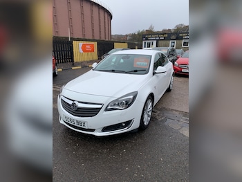 Vauxhall - Insignia