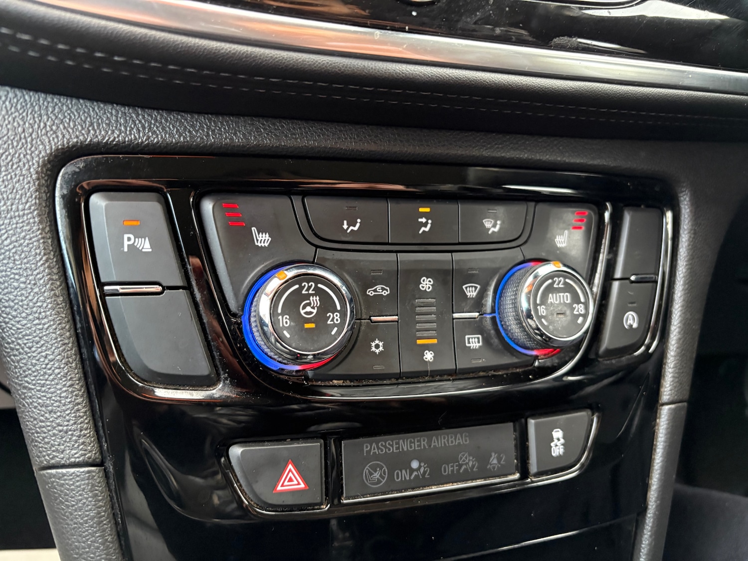 Used Vauxhall Mokka X 2017 for sale - 77261843: Photo 8