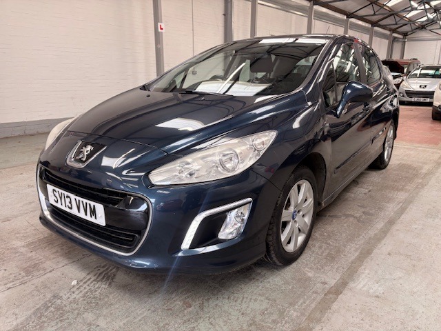 Used Peugeot 308 2013 for sale - 77888280: Photo 2