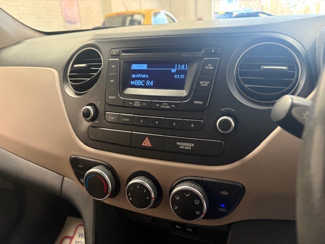 Used Hyundai i10 2014 for sale - 76794711: Photo 22