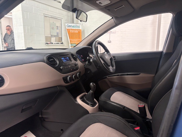 Used Hyundai i10 2014 for sale - 76794711: Photo 24