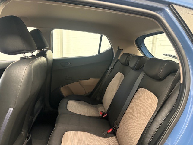 Used Hyundai i10 2014 for sale - 76794711: Photo 30