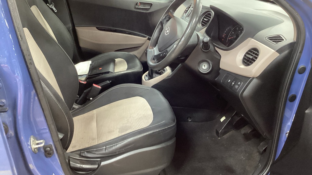 Used Hyundai i10 2014 for sale - 76794711: Photo 8