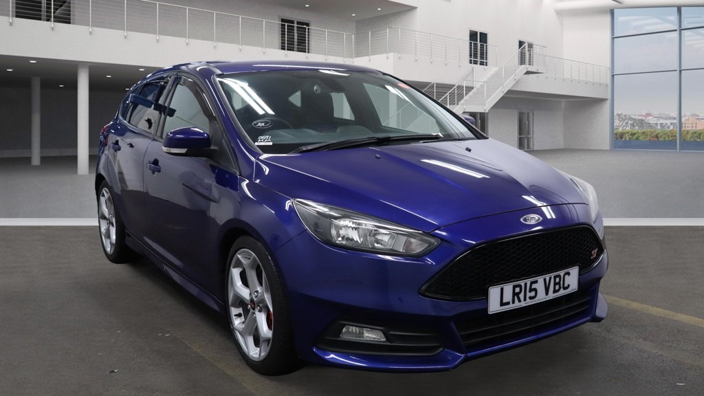 Used Ford Focus 2015 for sale - 76638359: Photo 1