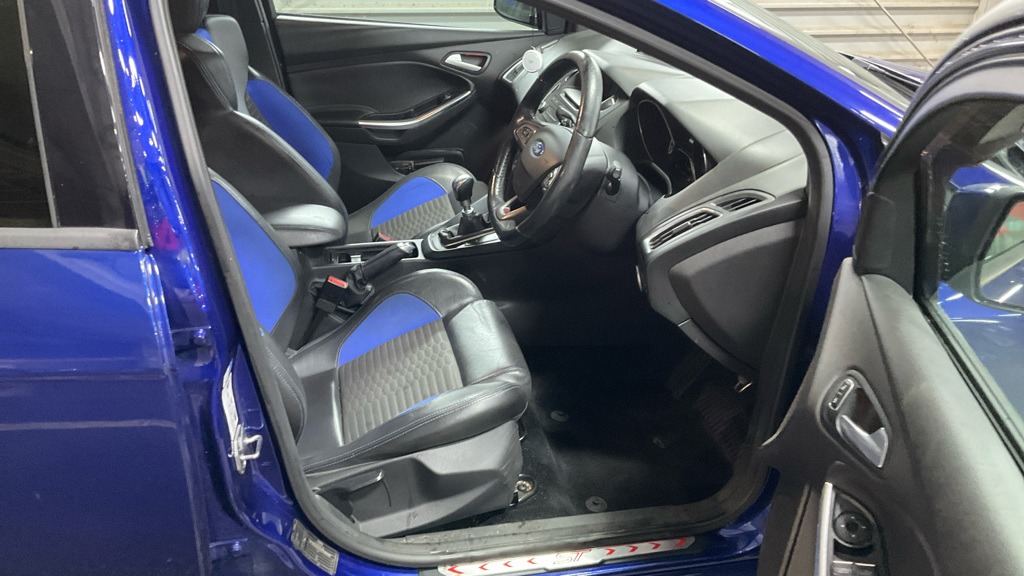 Used Ford Focus 2015 for sale - 76638359: Photo 8