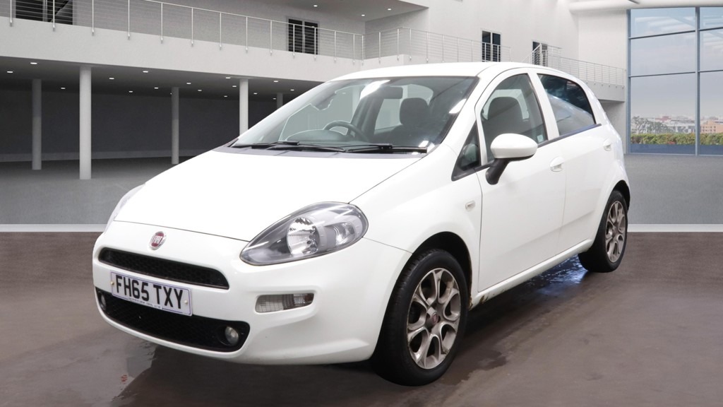 Used Fiat Punto 2015 for sale - 76793043: Photo 2