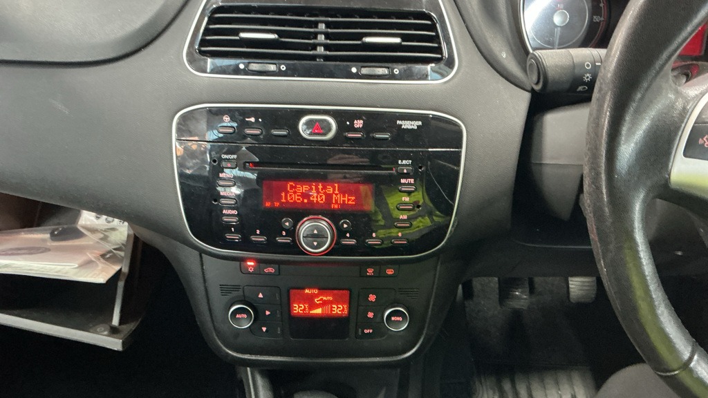 Used Fiat Punto 2015 for sale - 76793043: Photo 7