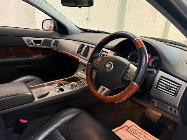 Used Jaguar XF 2009 for sale - 76796191: Photo 11