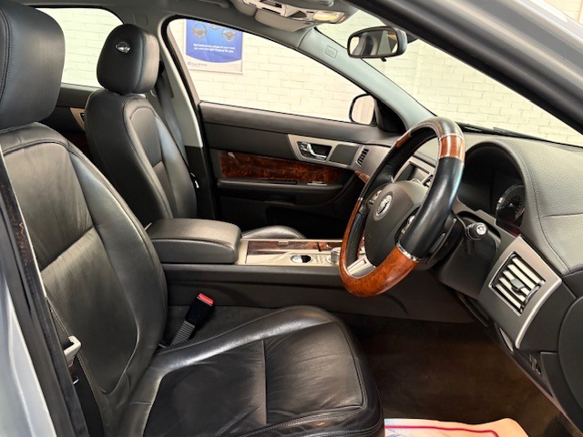 Used Jaguar XF 2009 for sale - 76796191: Photo 20