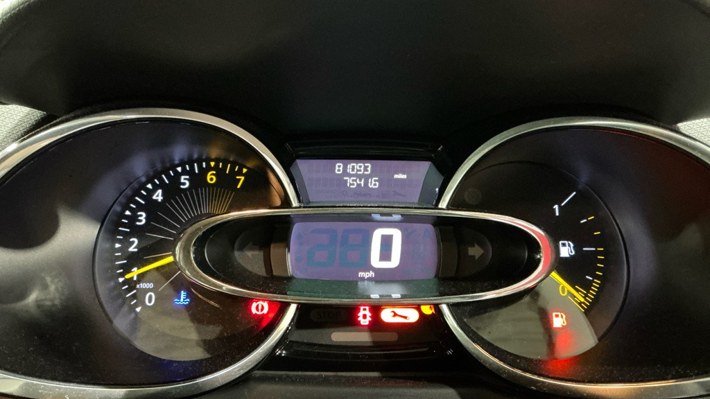 Used Renault Clio 2015 for sale - 77446698: Photo 10