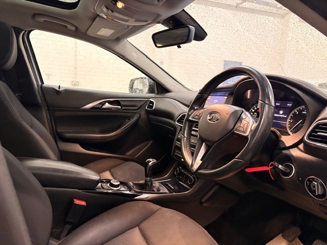 Used Infiniti Q30 2017 for sale - 76920177: Photo 10