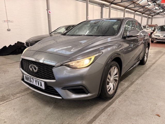 Used Infiniti Q30 2017 for sale - 76920177: Photo 3