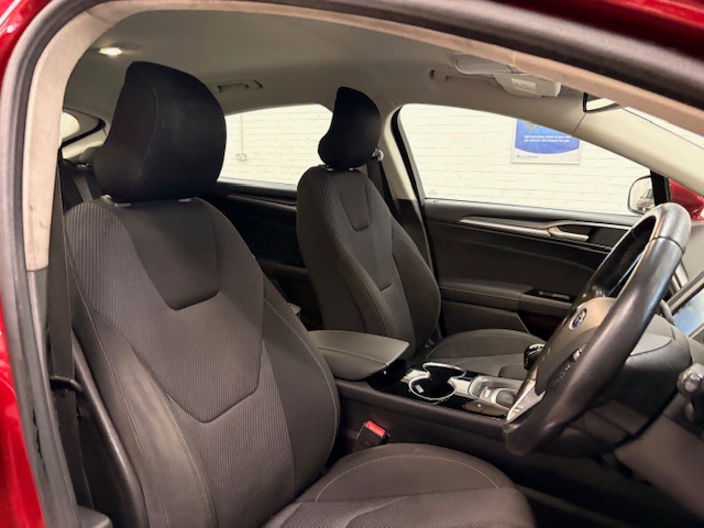 Used Ford Mondeo 2015 for sale - 77801833: Photo 8