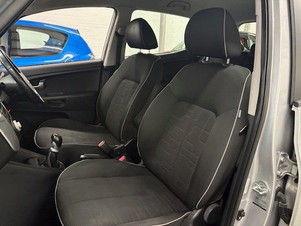 Used Kia Venga 2013 for sale - 76064168: Photo 7