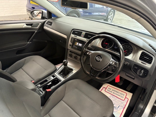 Used Volkswagen Golf 2015 for sale - 76450624: Photo 21