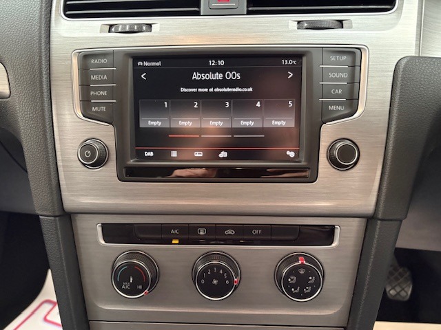 Used Volkswagen Golf 2015 for sale - 76450624: Photo 26