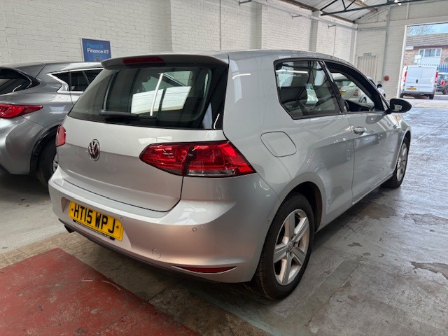 Used Volkswagen Golf 2015 for sale - 76450624: Photo 4
