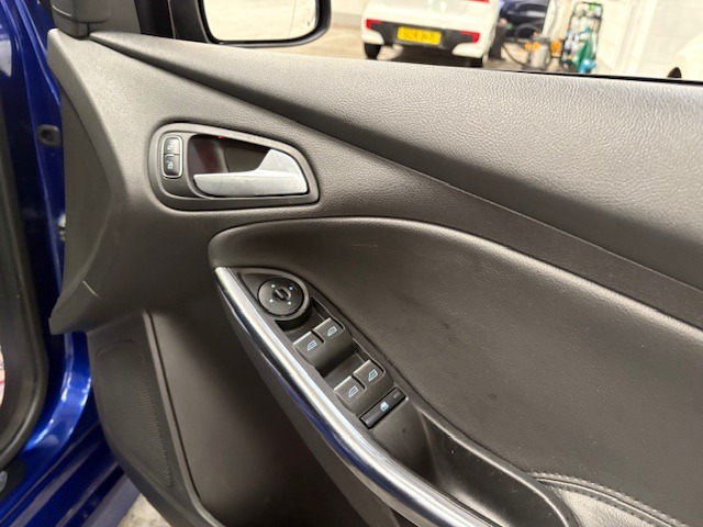 Used Ford Focus 2015 for sale - 78064899: Photo 25