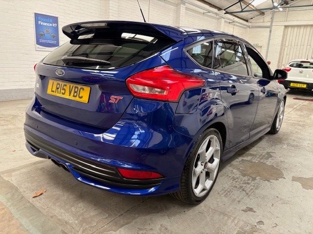 Used Ford Focus 2015 for sale - 78064899: Photo 4