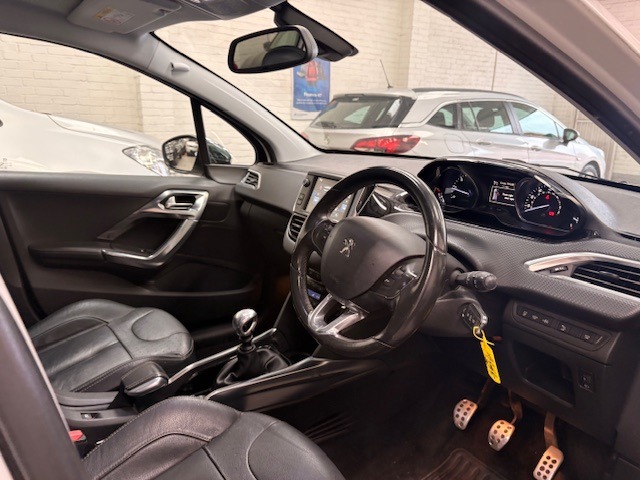 Used Peugeot 2008 2015 for sale - 77888267: Photo 7