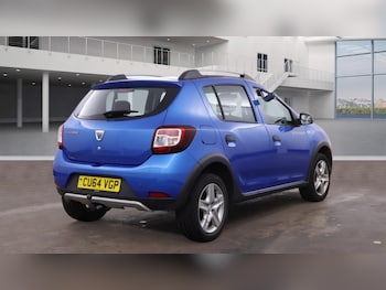 Used Dacia Sandero Stepway 2014 for sale - 78176590: Photo