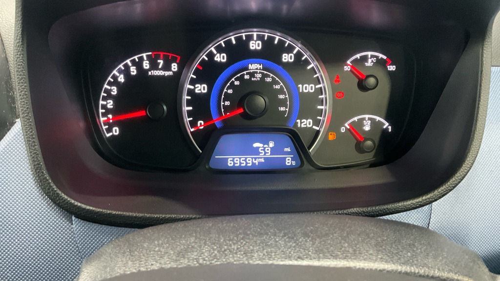 Used Hyundai i10 2015 for sale - 77431214: Photo 9