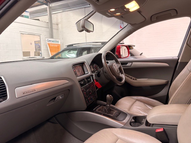 Used Audi Q5 2010 for sale - 77984075: Photo 10