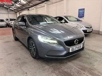 Used Volvo V40 2017 for sale - 79759445: Photo