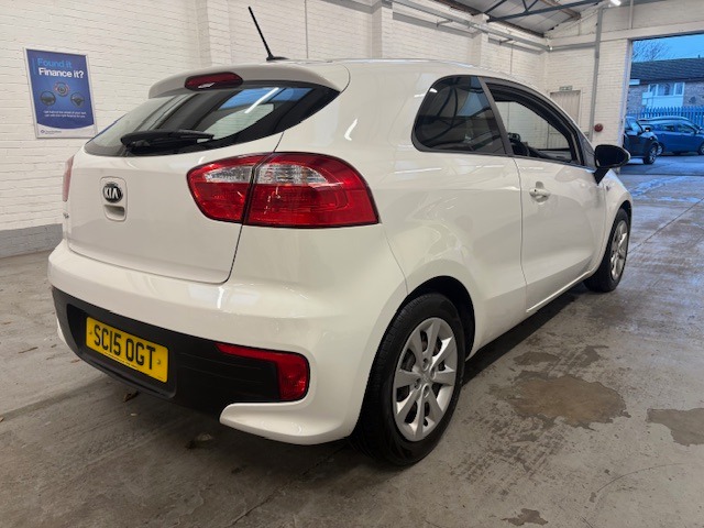 Used Kia Rio 2015 for sale - 76796623: Photo 4