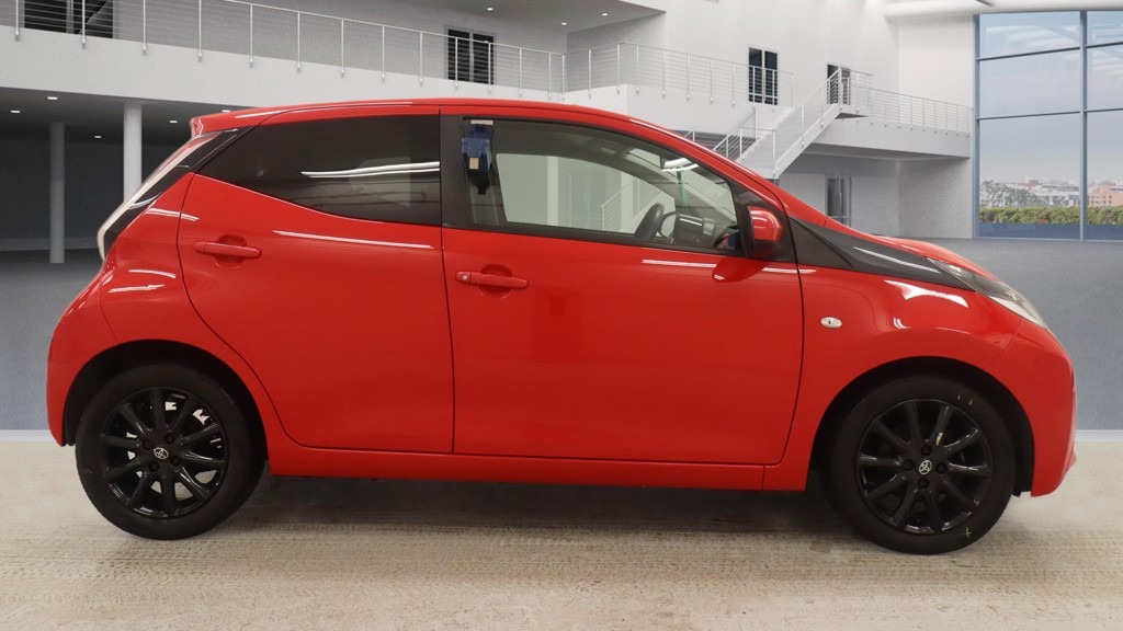 Used Toyota AYGO 2017 for sale - 77431715: Photo 6