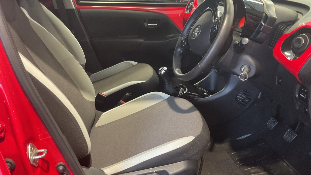 Used Toyota AYGO 2017 for sale - 77431715: Photo 9