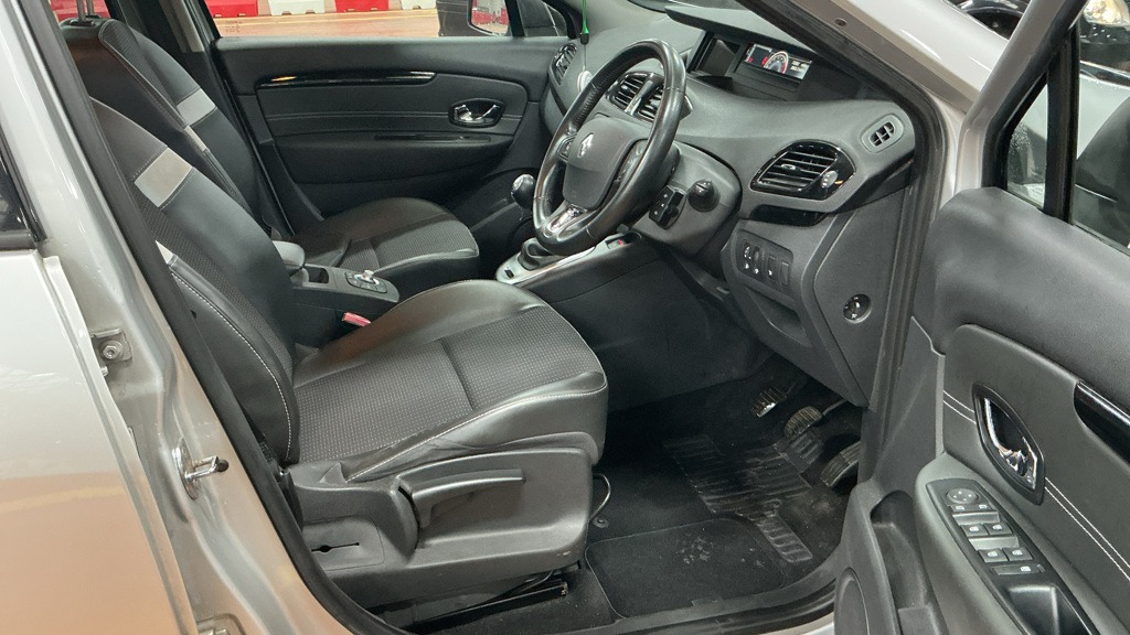 Used Renault Scenic 2015 for sale - 78040527: Photo 8