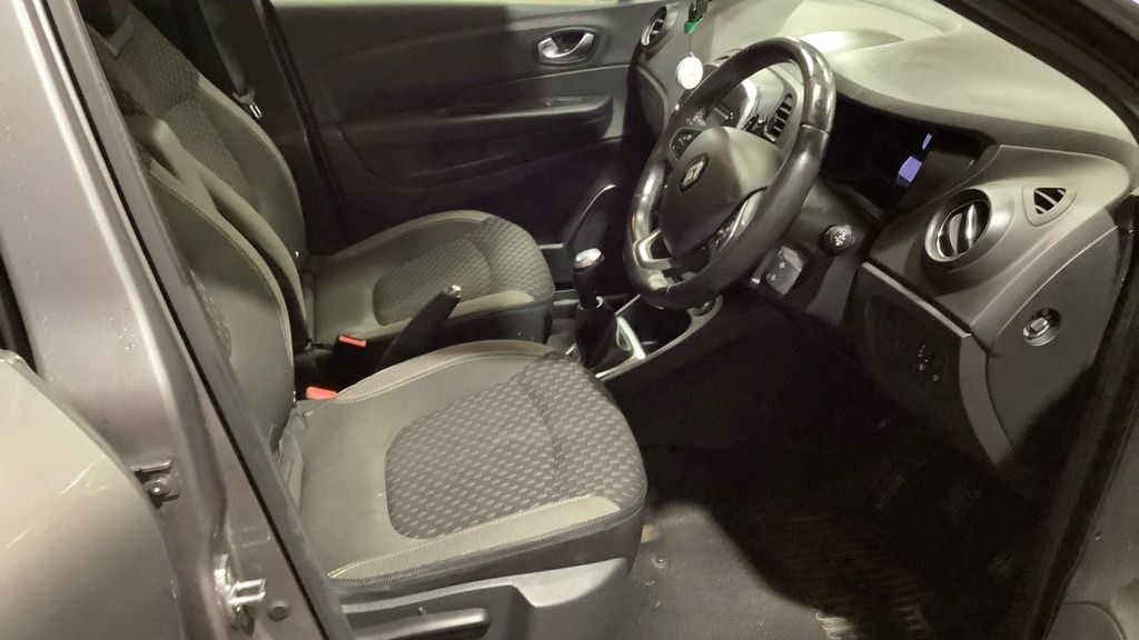 Used Renault Captur 2018 for sale - 77431699: Photo 8