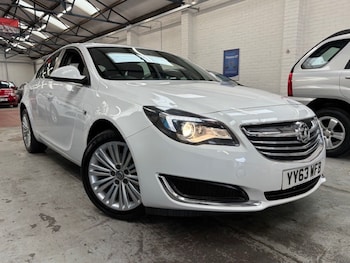 Vauxhall - Insignia
