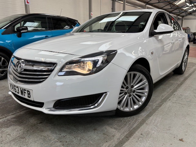 Used Vauxhall Insignia 2014 for sale - 76126302: Photo 2